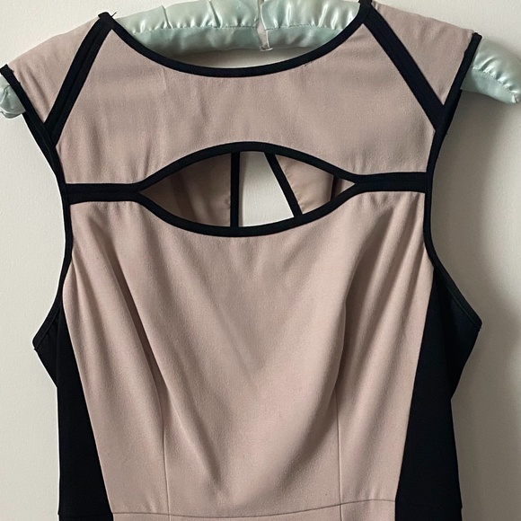 BCBGMaxAzria Dress - Picture 2 of 6